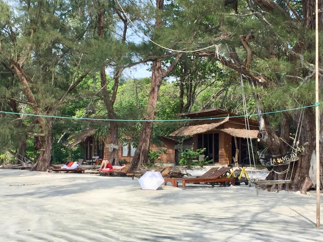 La Ong Lay Hotel Koh Phayam Exterior foto